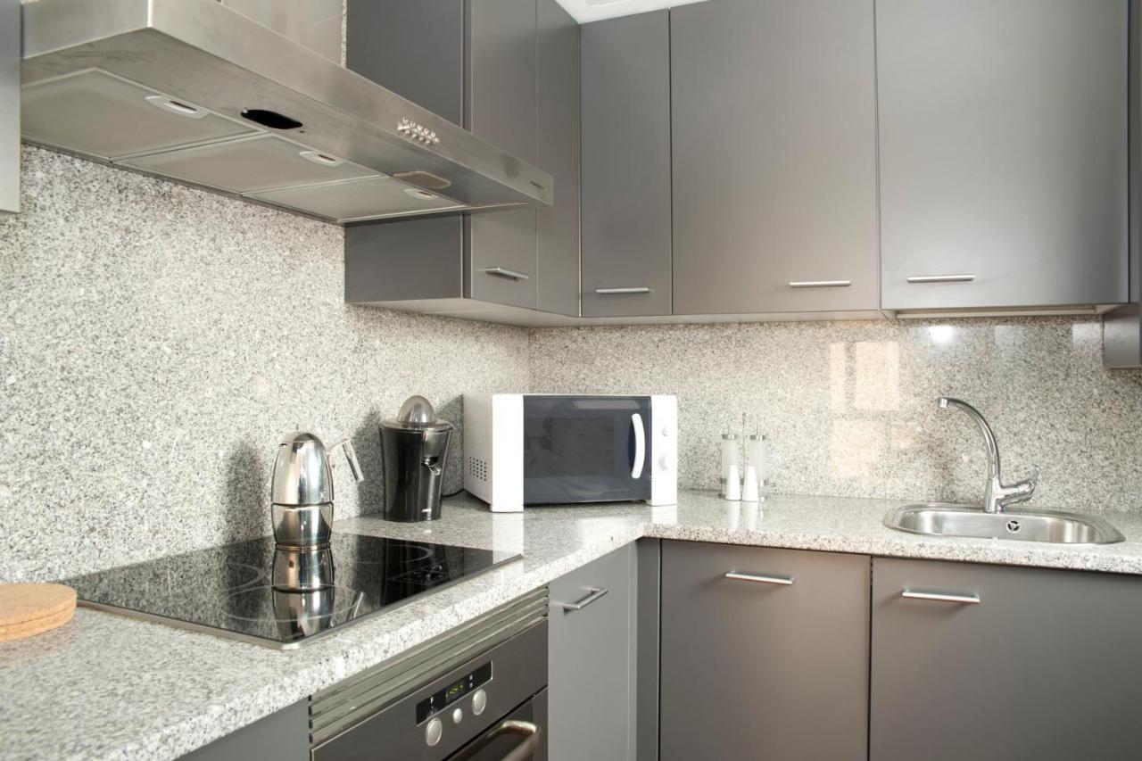 Apartamentos Sabinas El Pilar Saragosse Extérieur photo
