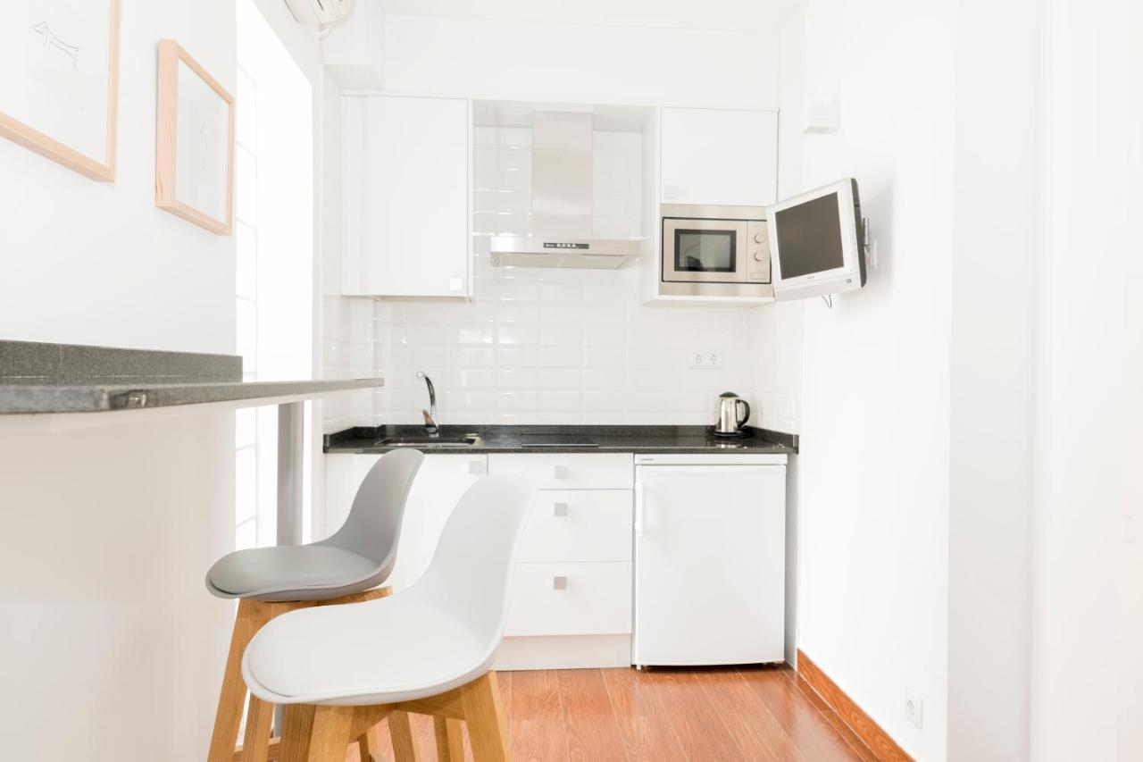 Apartamentos Sabinas El Pilar Saragosse Extérieur photo